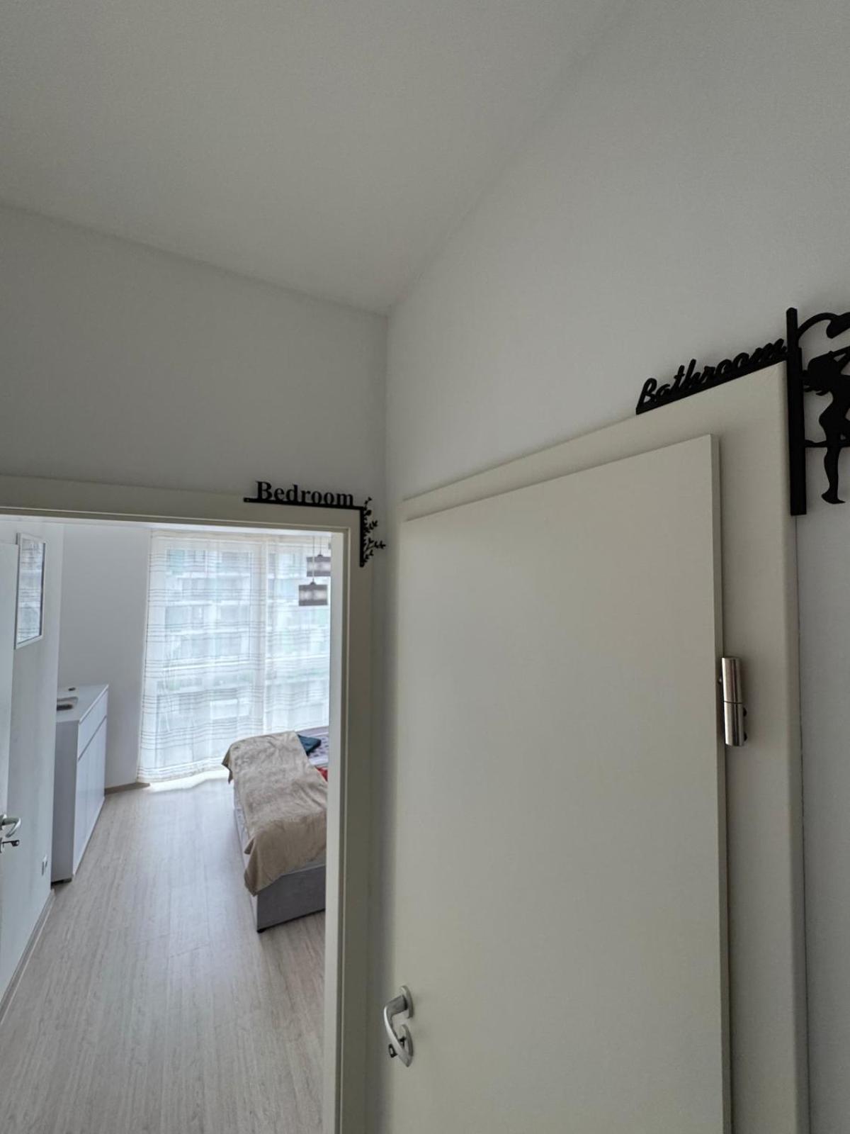 Elite Skyview Escape -bright, Modern, Free Parking Appartement Boedapest
